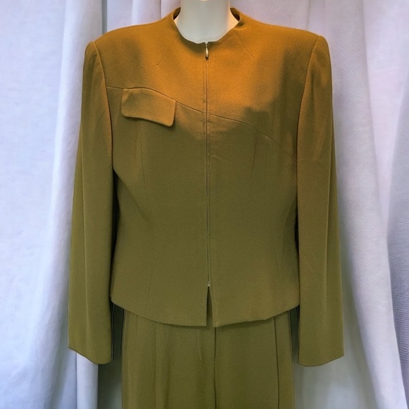 Jones New York Pants - Vintage Women’s Olive Green Pantsuit Blazer Jacket & Pants